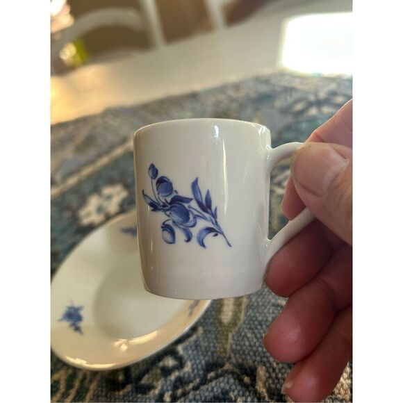 French Violets Cup & Saucer - Picture 3 of 7